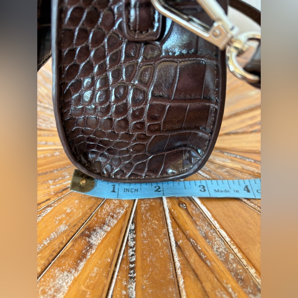 Used Zara Small Elegant Chocolate Brown Crocodile-Embossed Faux Leather Handbag - Picture 2 of 15